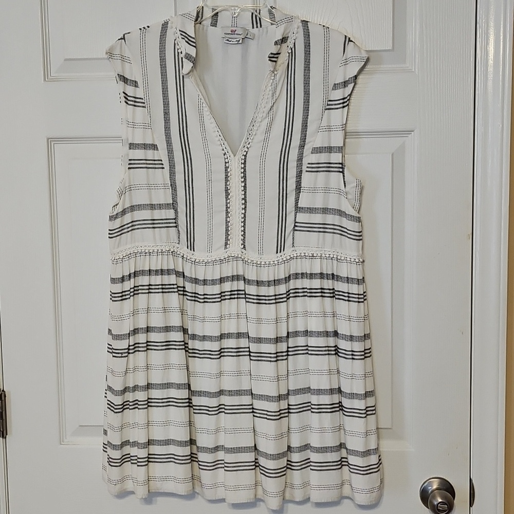 Vineyard Vines Sleeveless Striped V-Neck Dress- White/Black
